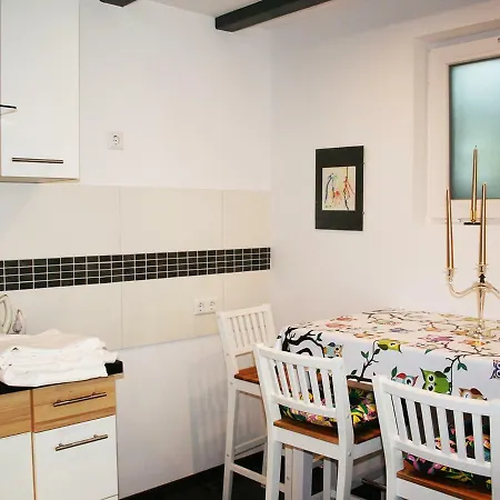 Tannenweg Apartman *